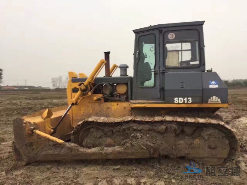 SD13履带式推土机出租