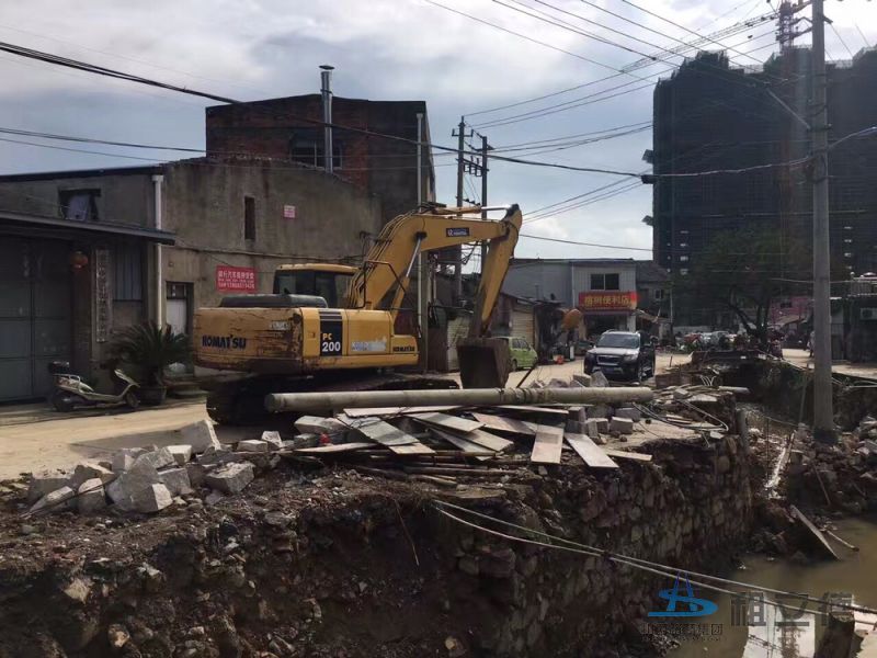 200-7履带式挖掘机出租