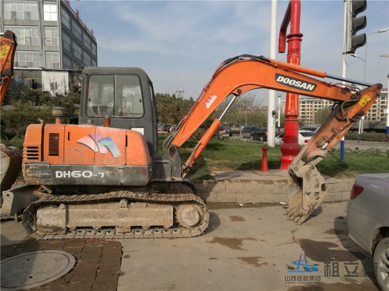 DH55-V履带式挖掘机出租