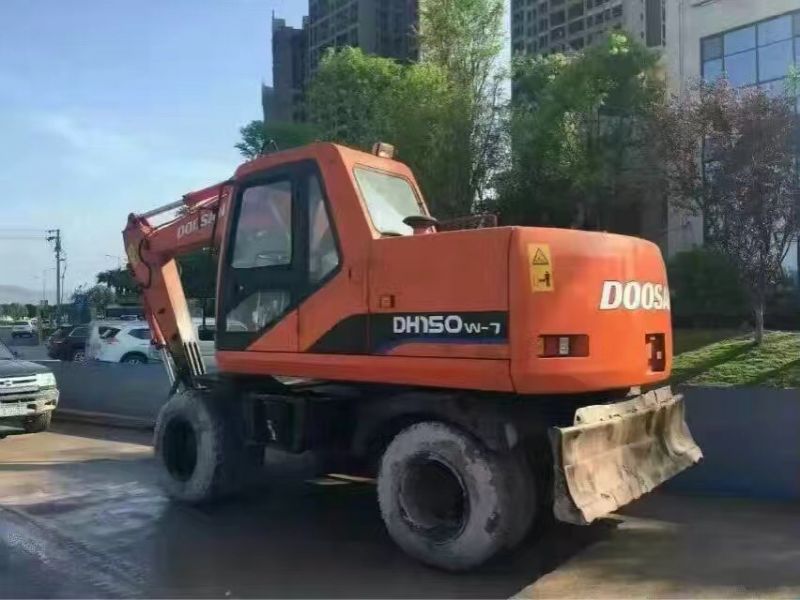 DH150w-7轮胎式挖掘机出租