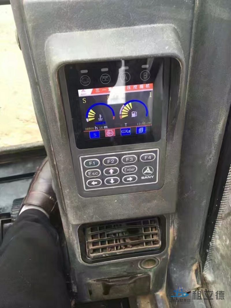 75履带式挖掘机出租