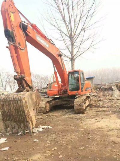 300-7履带式挖掘机出租