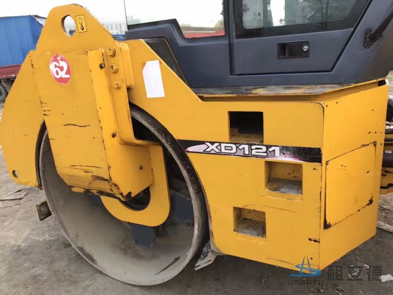 XD121双钢轮振动压路机出租