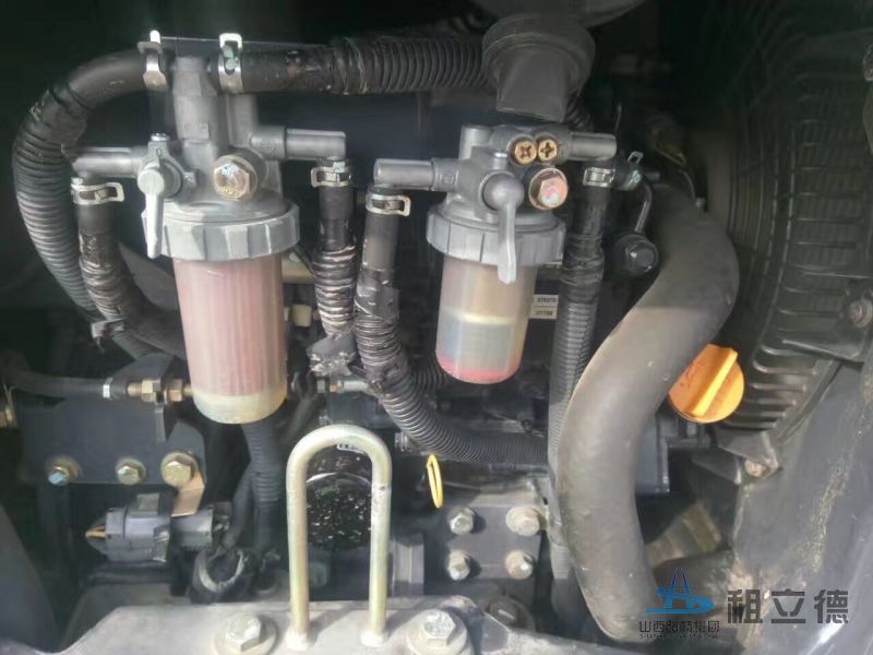 1.8履带式挖掘机出租