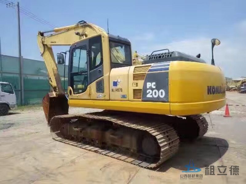 200-8履带式挖掘机出租