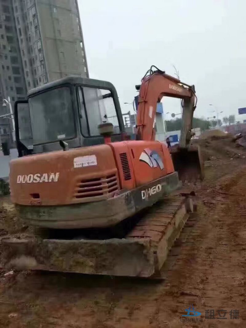 55履带式挖掘机出租