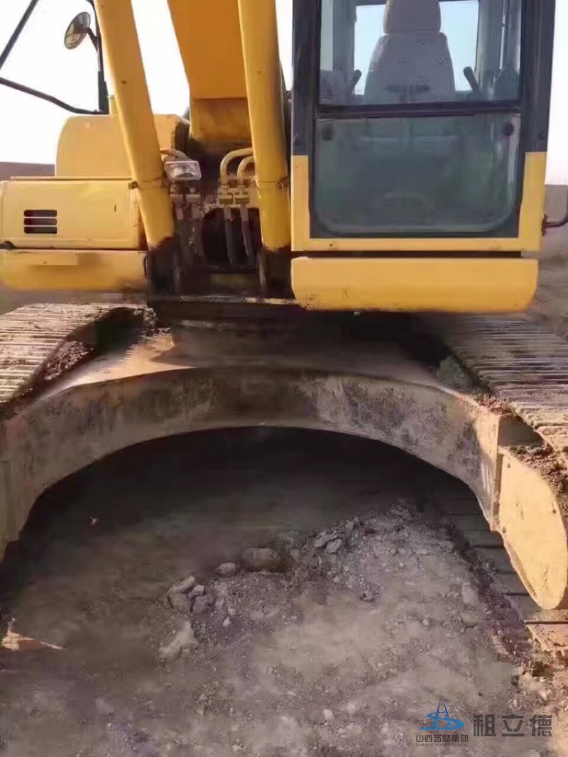 240-8履带式挖掘机出租