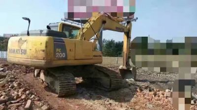 200-8履带式挖掘机出租