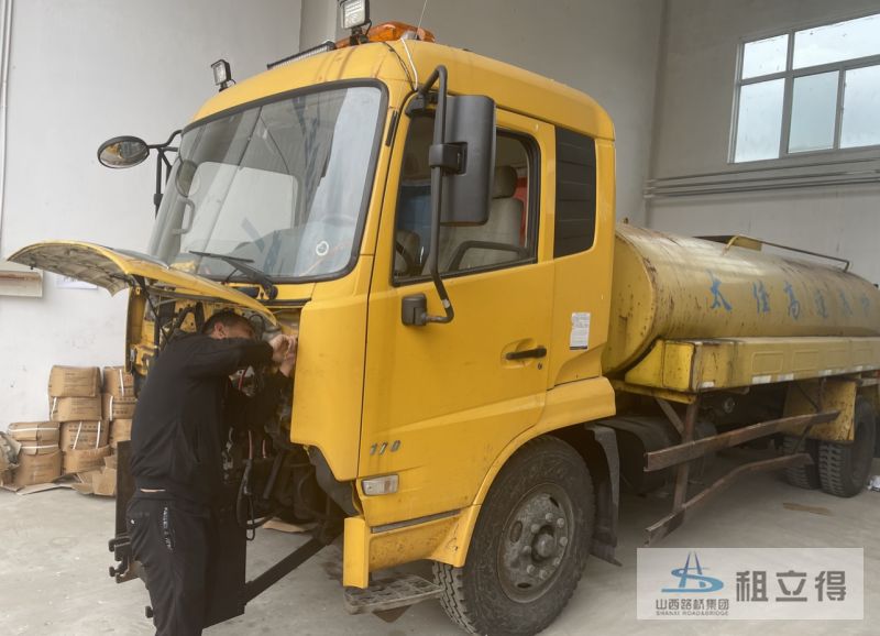 DFL1160BX洒水车出租