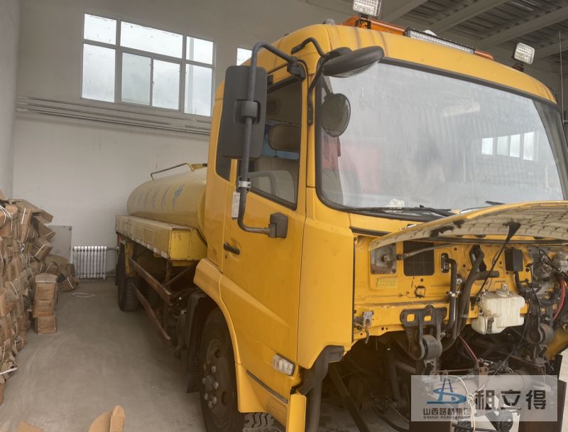 DFL1160BX洒水车出租