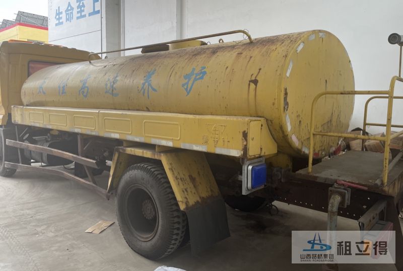 DFL1160BX洒水车出租