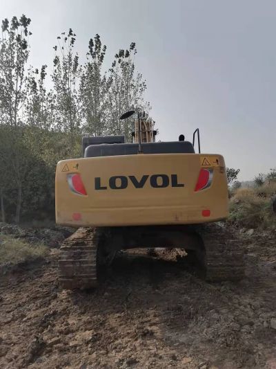 LOVOL240履带式挖掘机出租