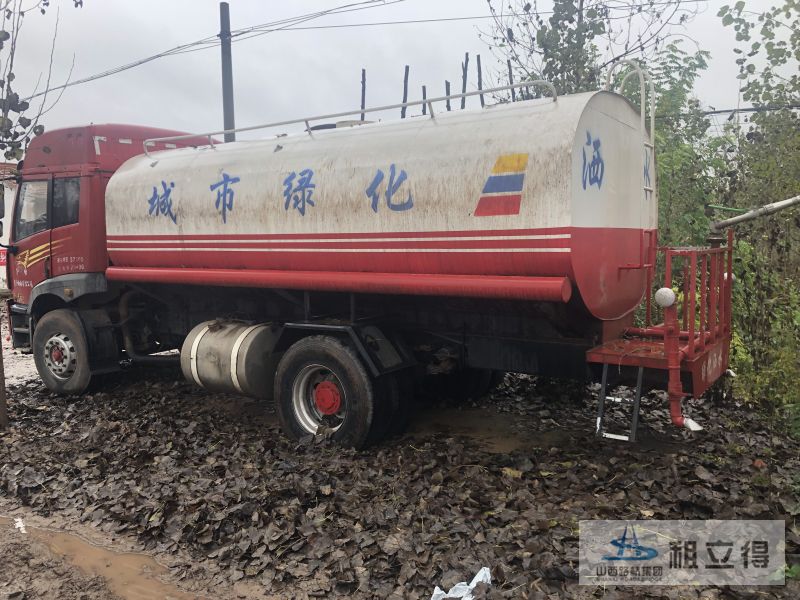1洒水车出租