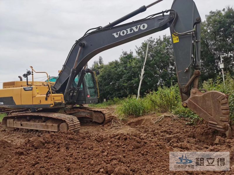 VOLVO250履带式挖掘机出租