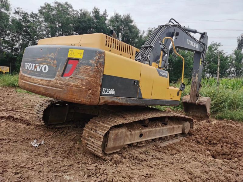 VOLVO250履带式挖掘机出租