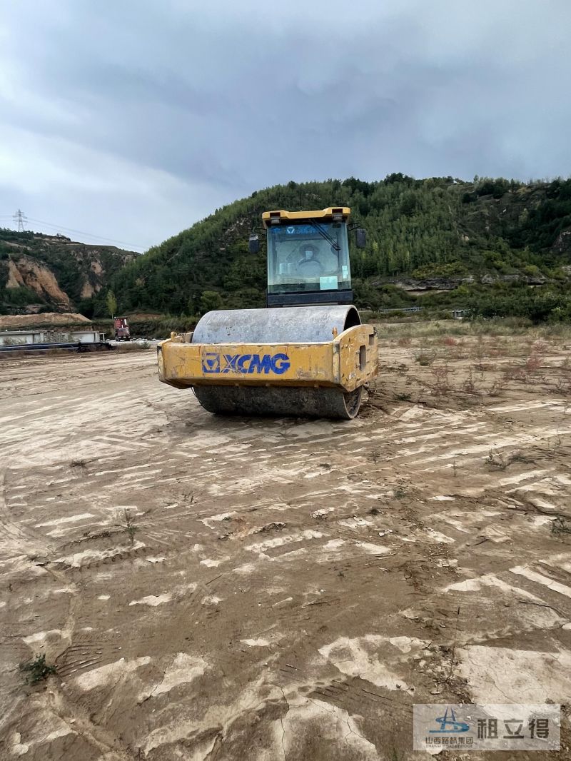 XS263J单钢轮振动压路机出租