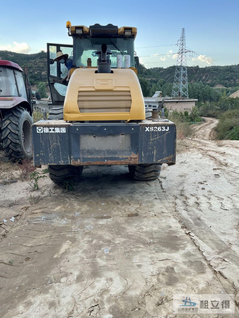 XS263J单钢轮振动压路机出租