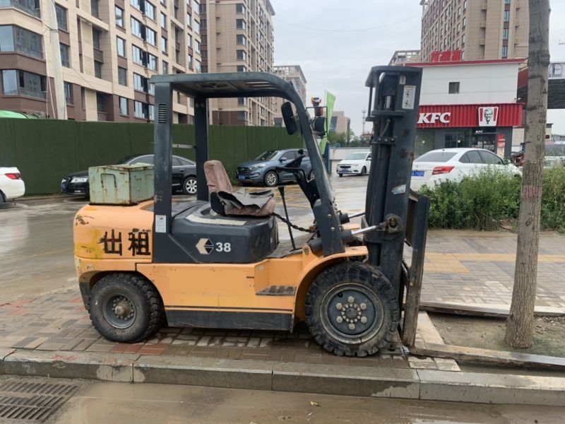 FD38B内燃式叉车出租