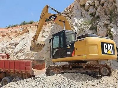 CAT320履带式挖掘机出租