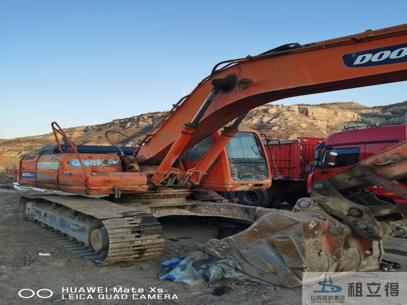 DH300LC—7履带式挖掘机出租