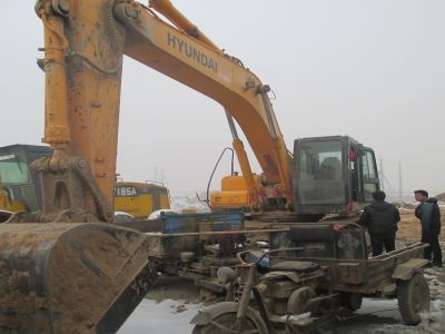 R305LC-7履带式挖掘机出租