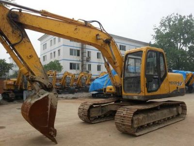 玉柴挖掘机yc135-8履带式挖掘机出租