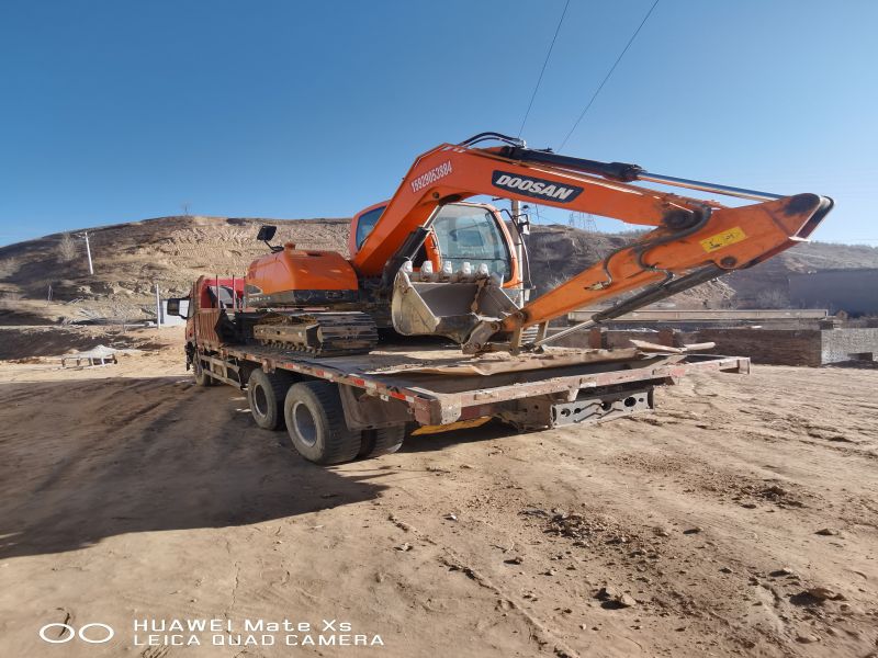 DX75-9CN    PLUS履带式挖掘机出租