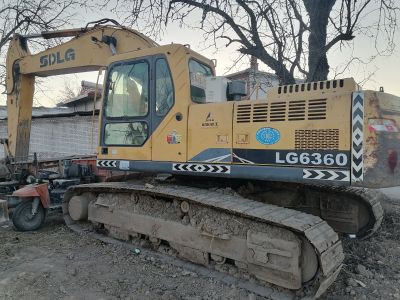 LG6300履带式挖掘机出租