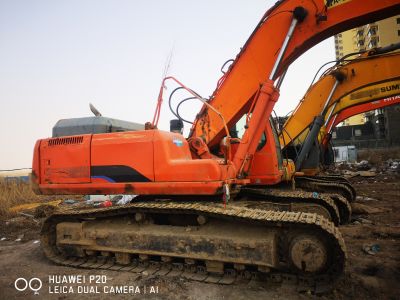 DH300LC履带式挖掘机出租