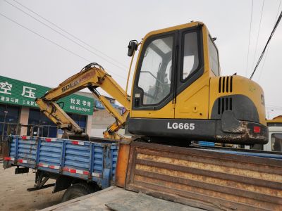 LG665履带式挖掘机出租
