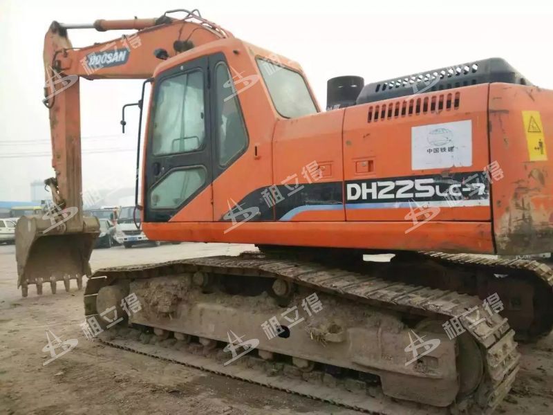 DH225LC-7履带式挖掘机出租