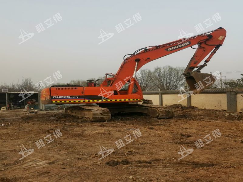 DH225LC-7履带式挖掘机出租